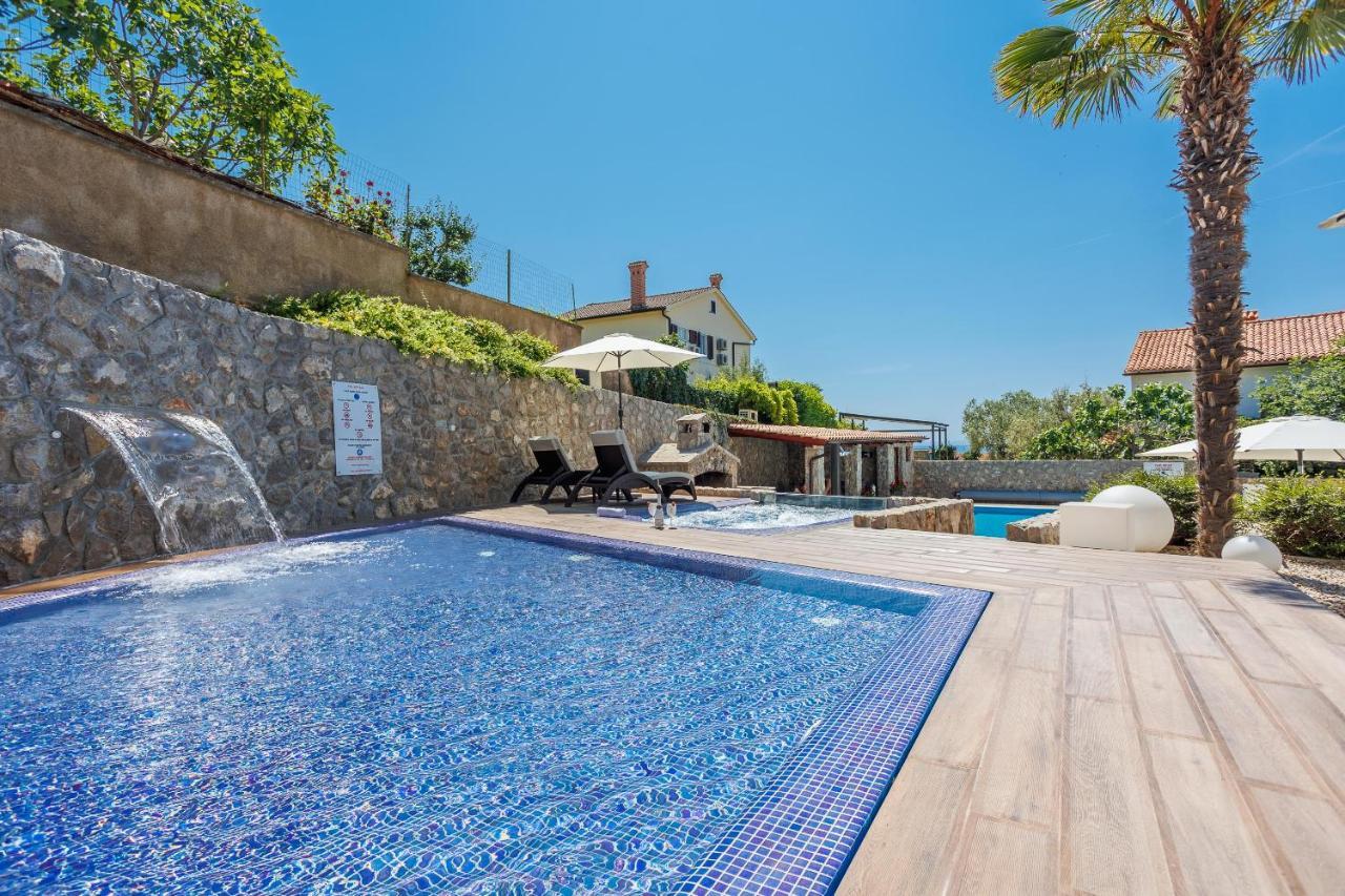 Apartments&Rooms Dario Krk Krk Town Exterior foto