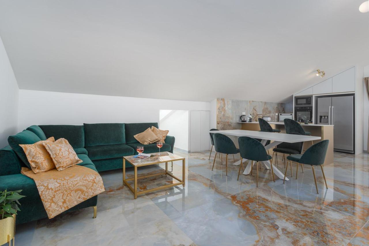 Apartments&Rooms Dario Krk Krk Town Exterior foto
