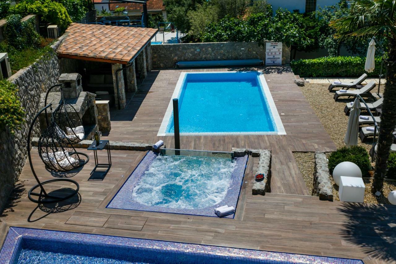 Apartments&Rooms Dario Krk Krk Town Exterior foto